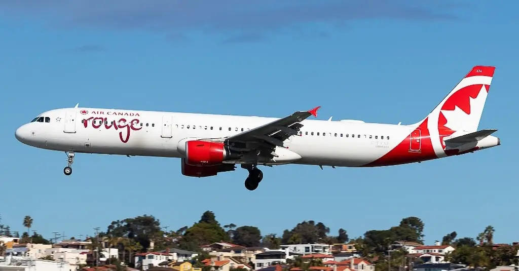 Air Canada Rouge - RV