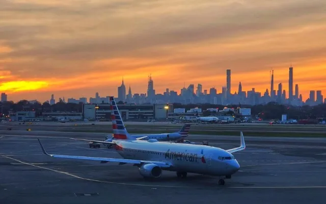 New York LGA